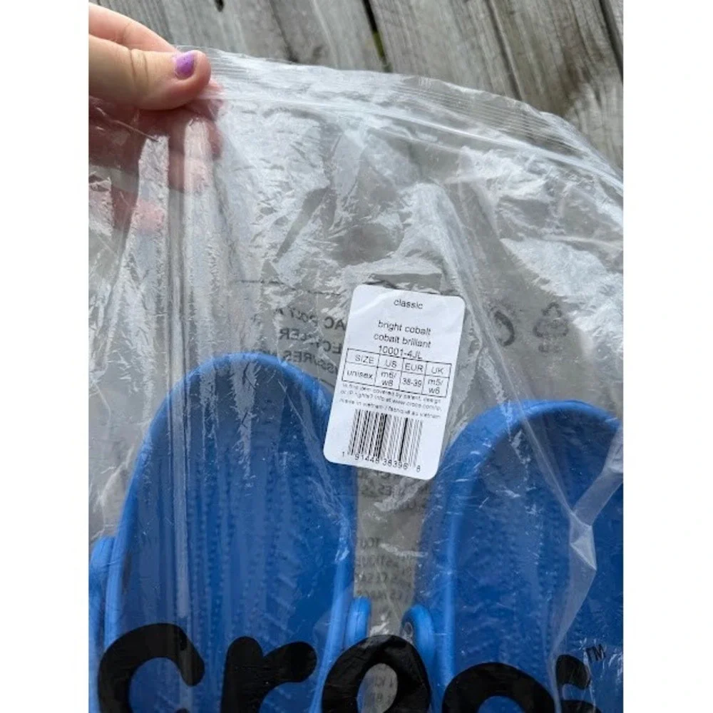 Gorpcore Comfort Crocs Classic Clogs Size M6 W8 Bright Cobalt Blue Slip On